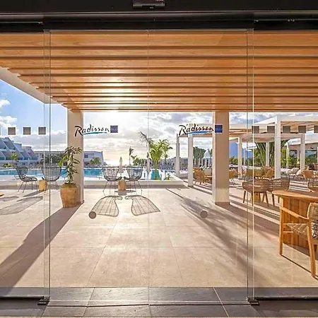 Hotel Radisson Blu Resort, Lanzarote Adults Only 4*